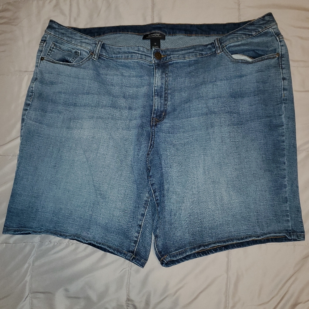 Venezia from Lane Bryant Jean Shorts - Size 26 - Lightly Used